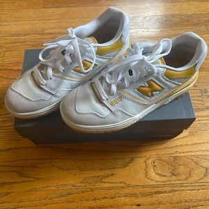 New Balance 550 Sea Salt Varsity Gold Sneakers